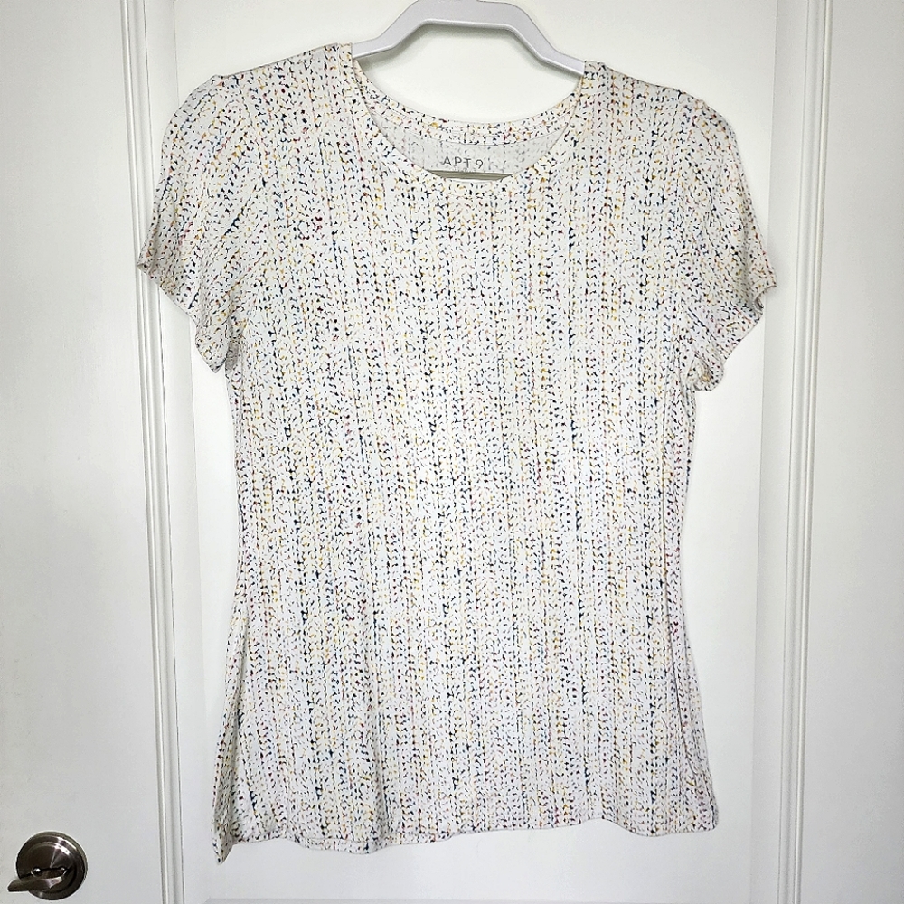 NWOT Apt. 9 Essentials Short Sleeve Tee